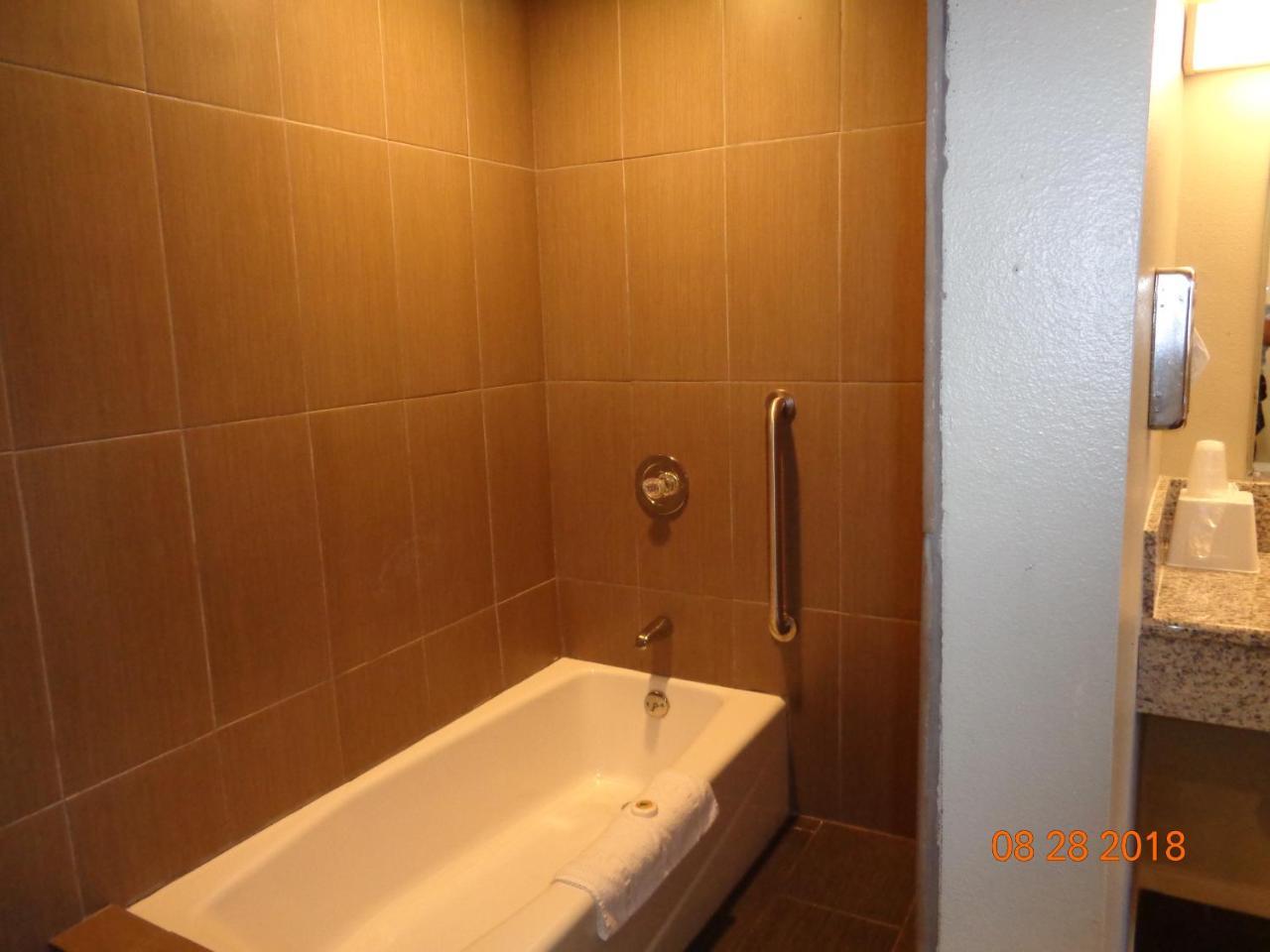 Long Beach Luxury Inn 외부 사진
