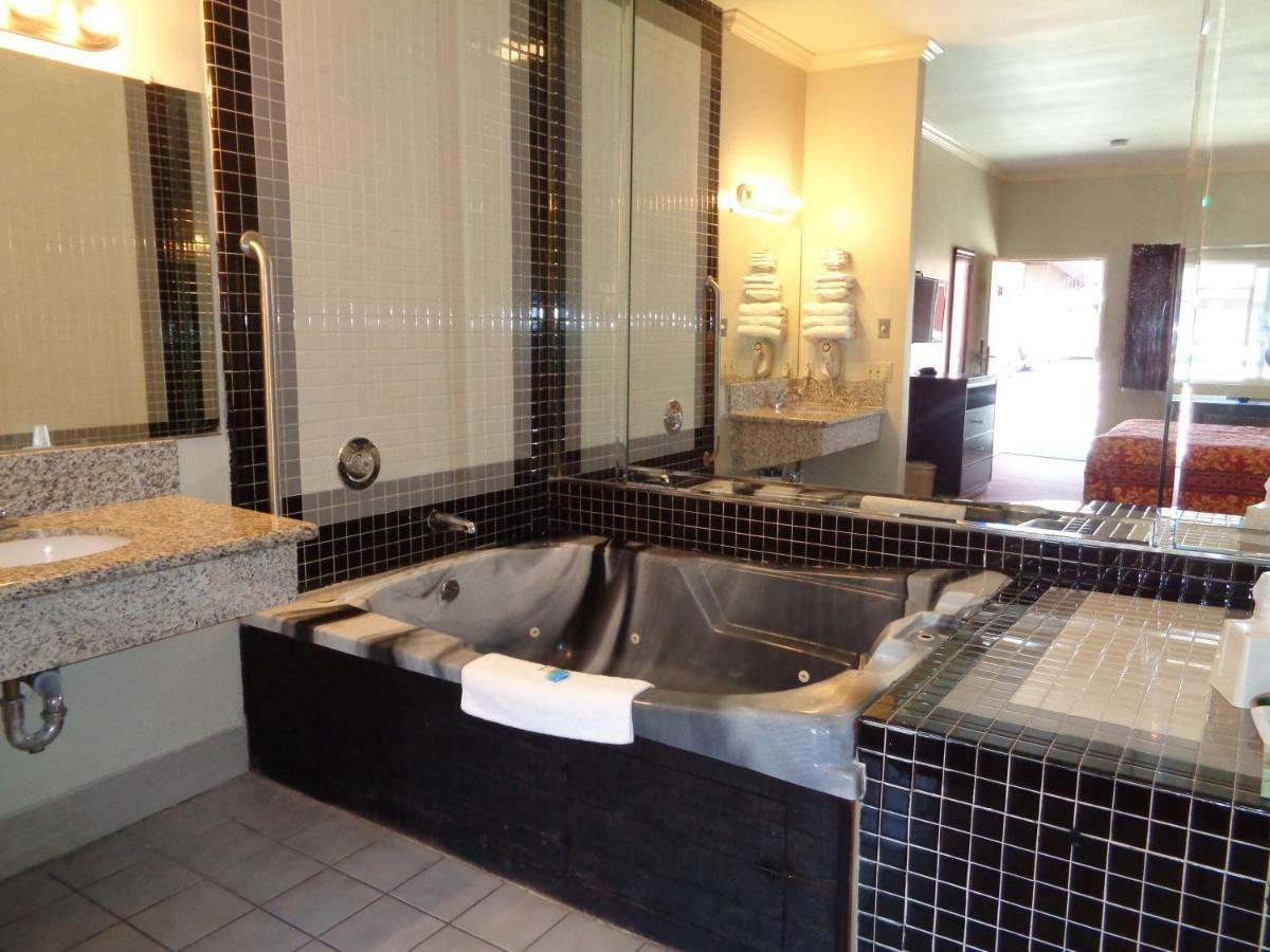 Long Beach Luxury Inn 외부 사진