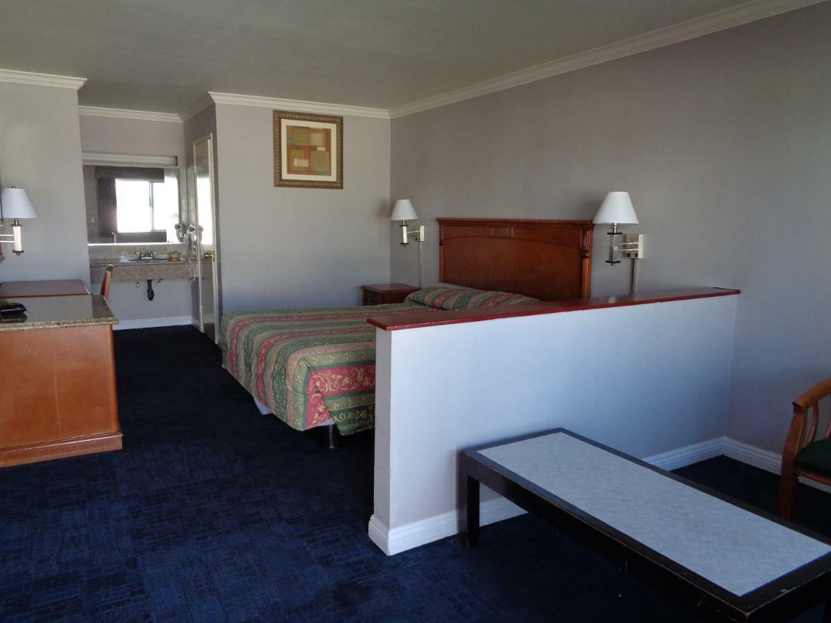 Long Beach Luxury Inn 외부 사진