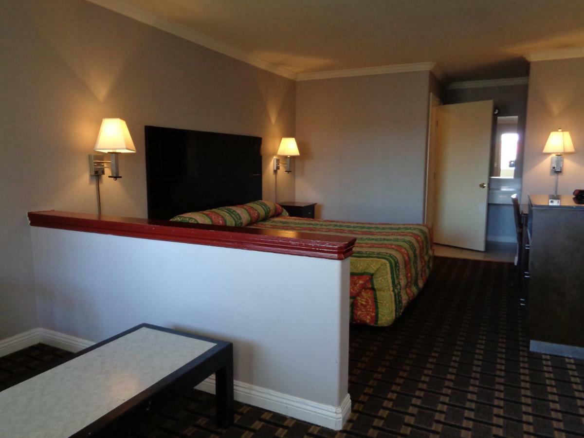 Long Beach Luxury Inn 외부 사진